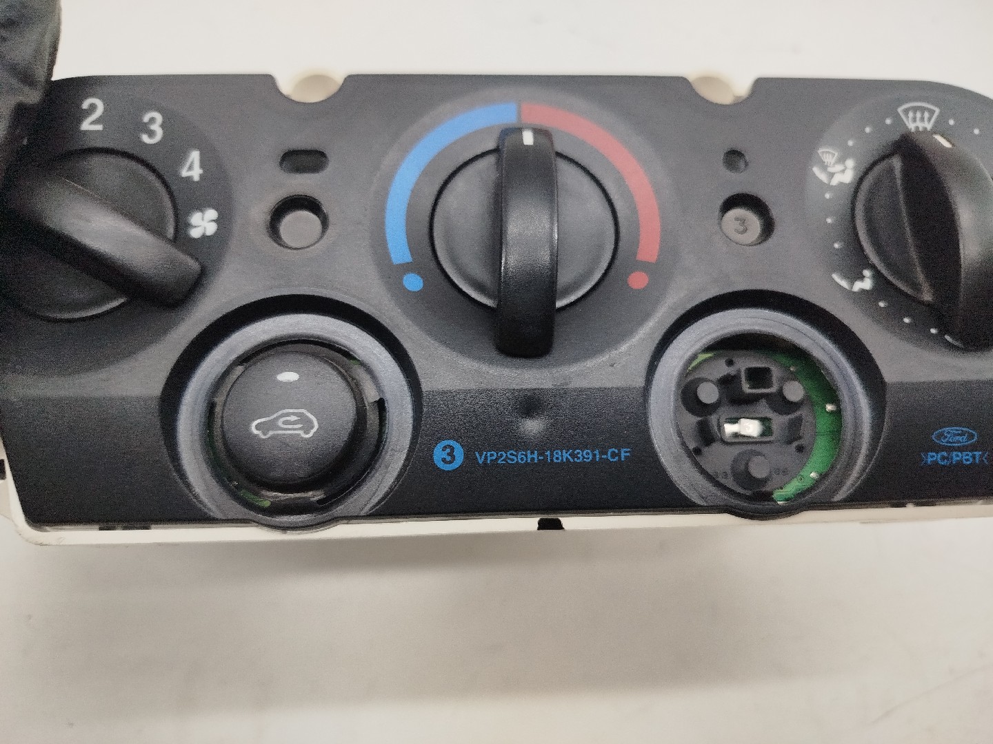 Comando da Sofagem FORD FIESTA V (JH_, JD_) | 01 - 14 Imagem-1