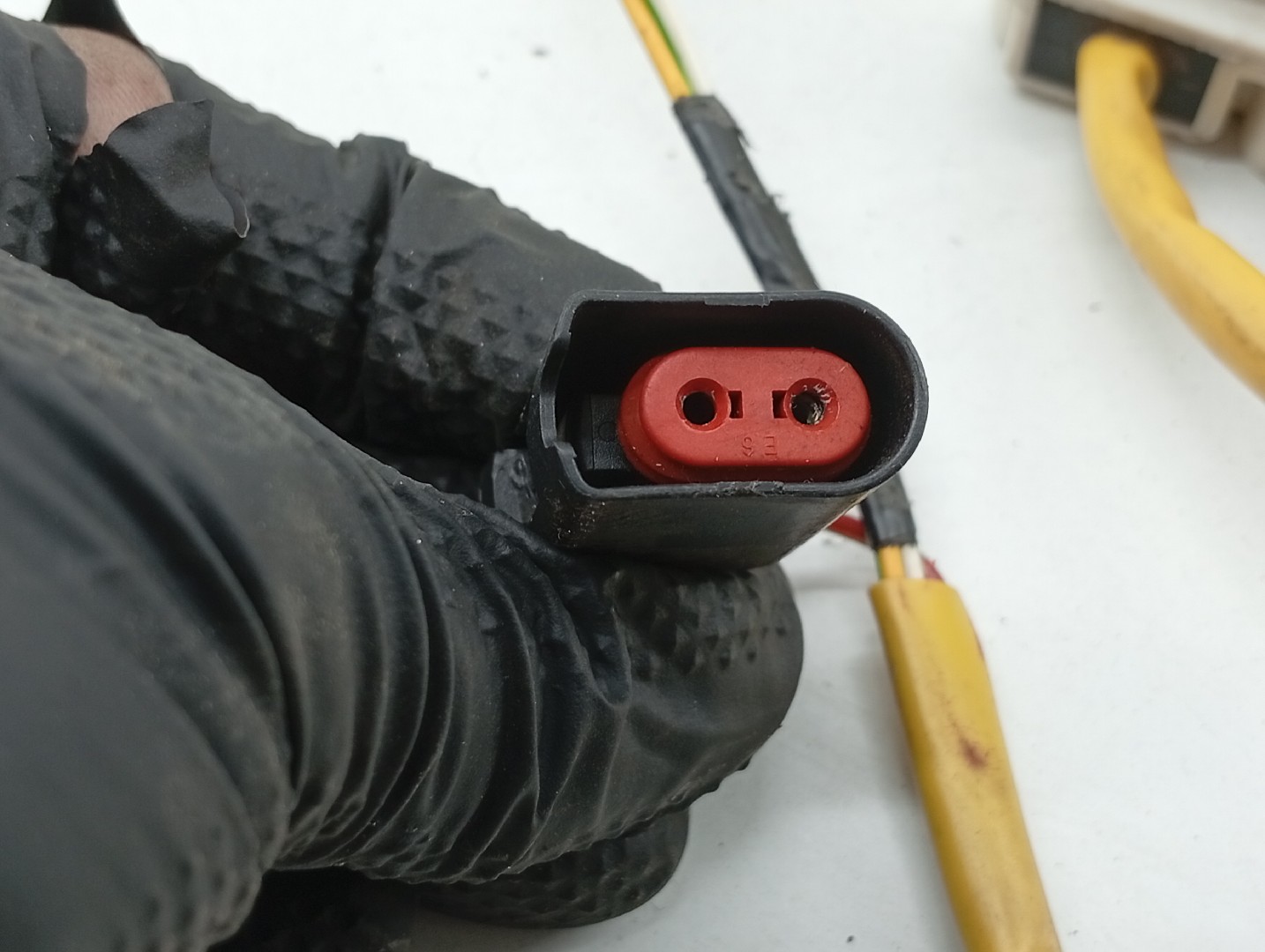 Fecho da Porta Trás Direito FORD FIESTA III (GFJ) | 89 - 97 Imagem-3