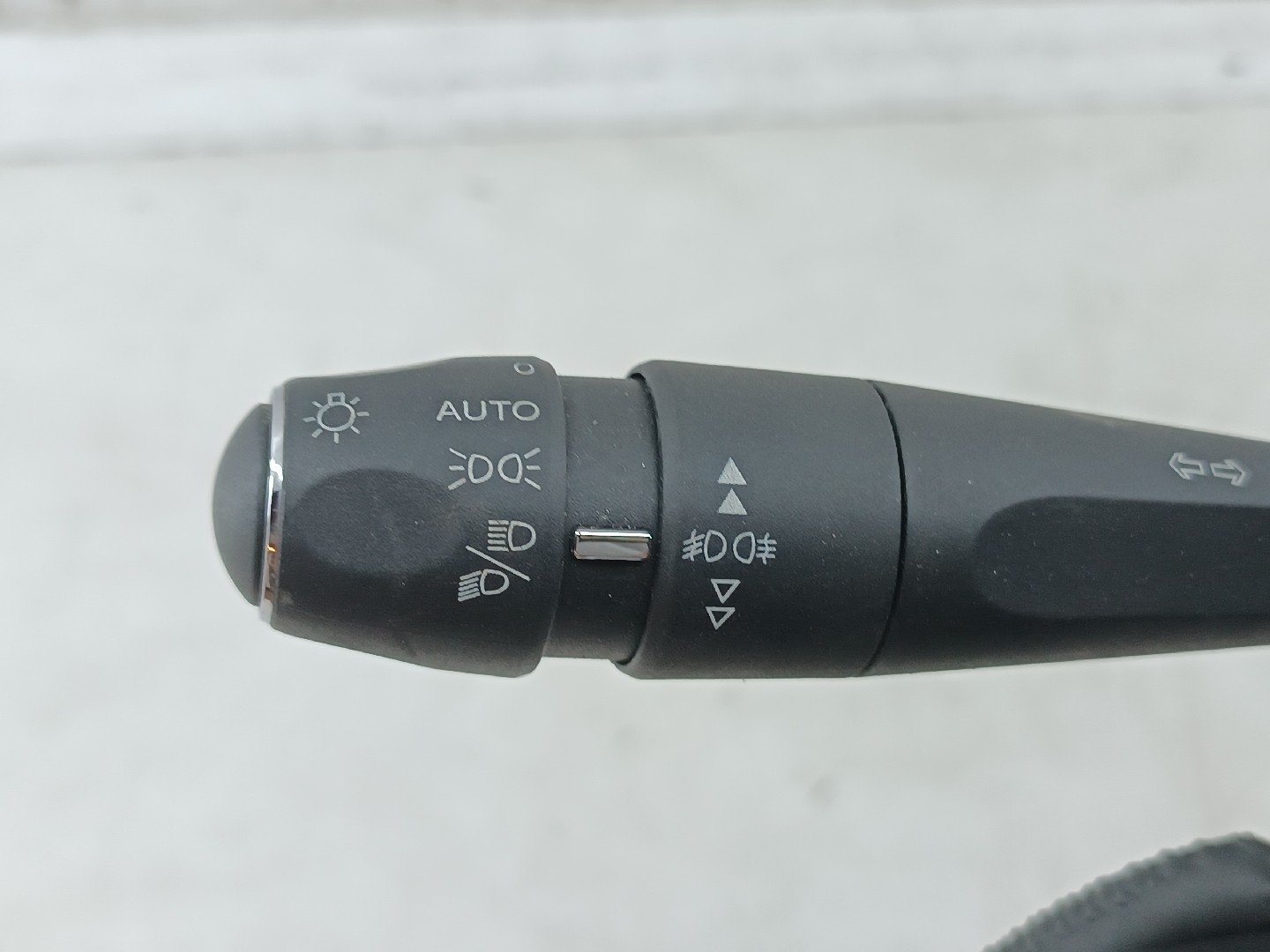 Comutador de Luzes /Piscas /Limpa Para-Brisas PEUGEOT 3008 SUV (M_) | 16 -  Imagem-2