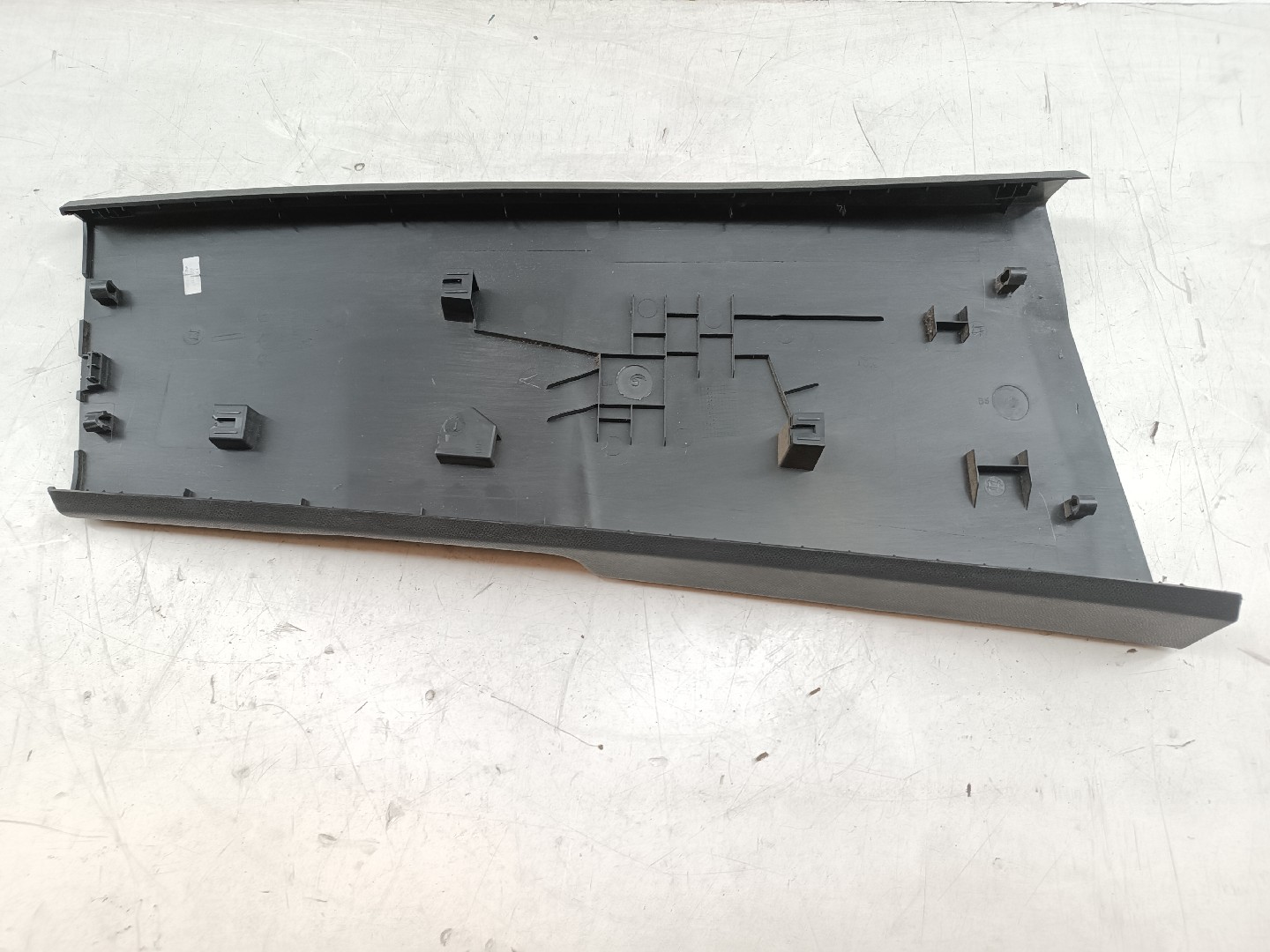 Moldura de pilar B esquerda PEUGEOT 5008 II | 16 - 