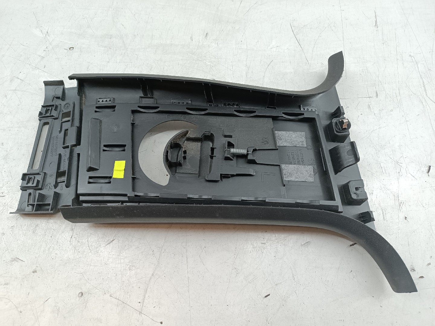 Moldura de pilar B esquerda PEUGEOT 3008 SUV (M_) | 16 -  Imagem-2