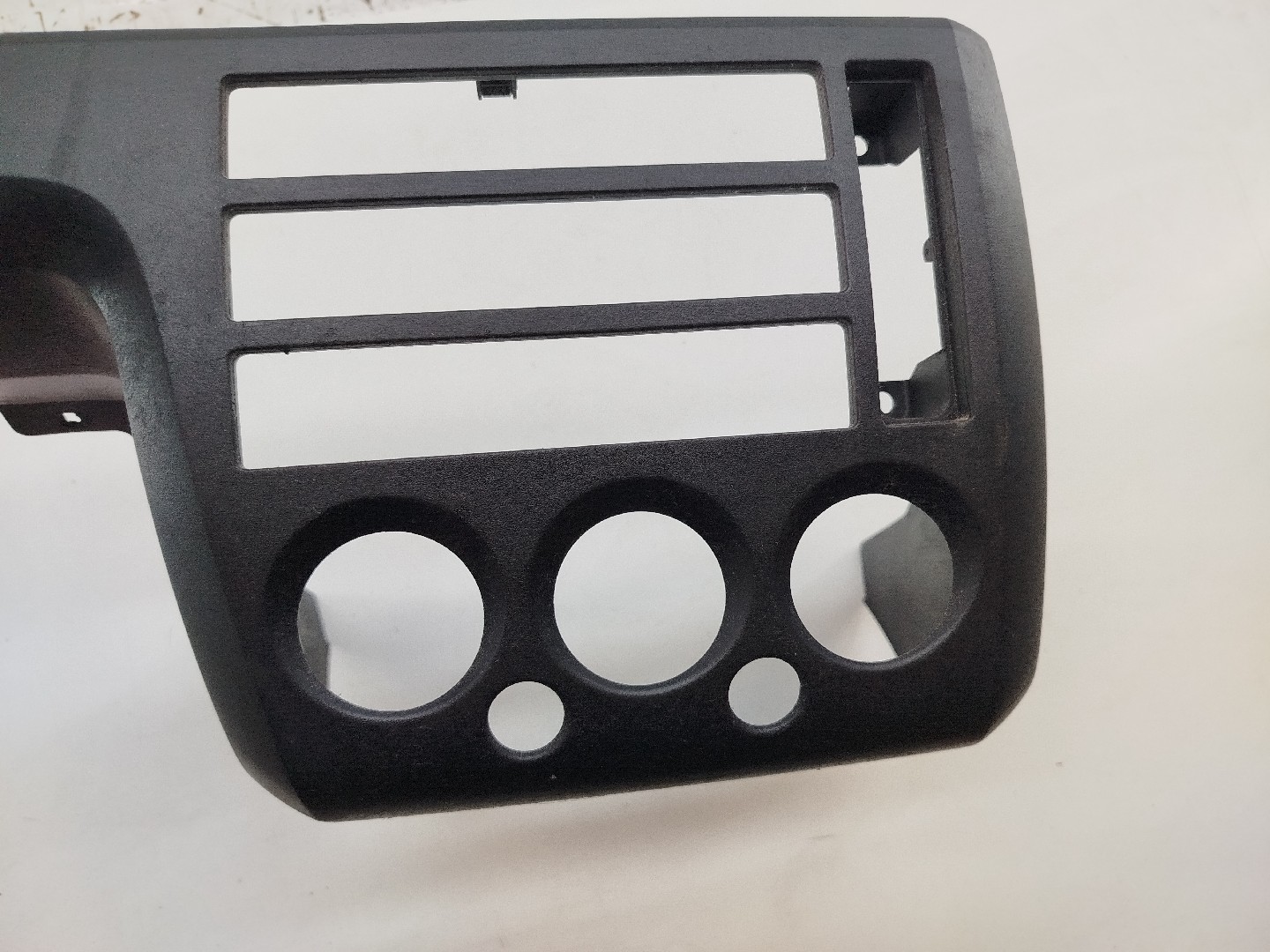 Moldura de consola central FORD FIESTA V (JH_, JD_) | 01 - 14 Imagem-1