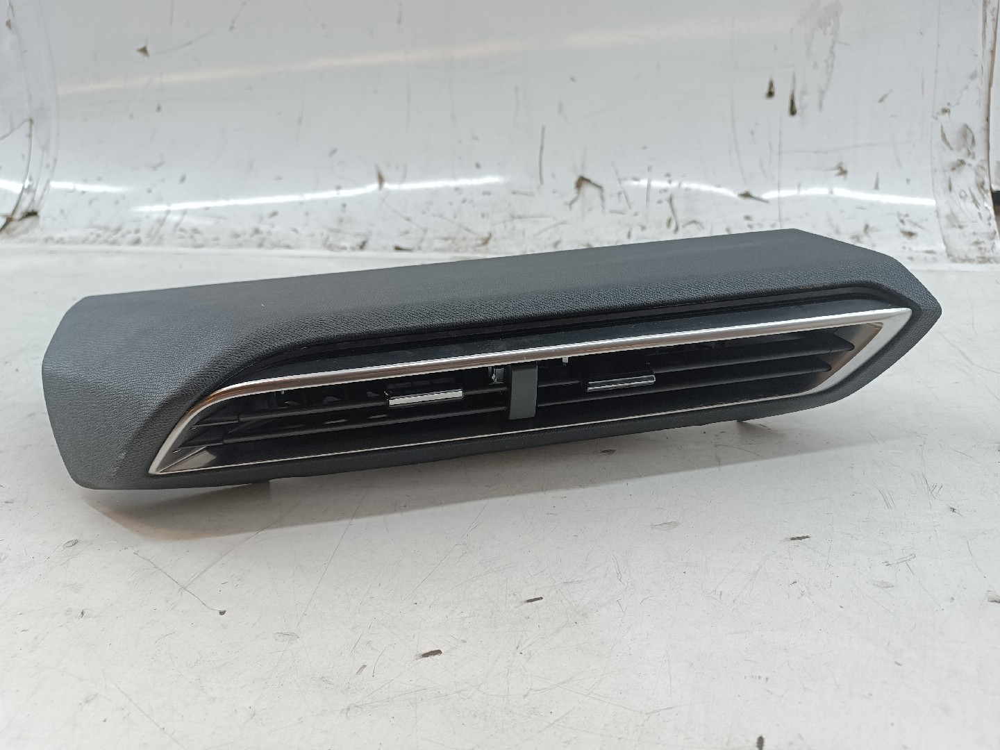 Difusor de ar central PEUGEOT 5008 II | 16 -  Imagem-5