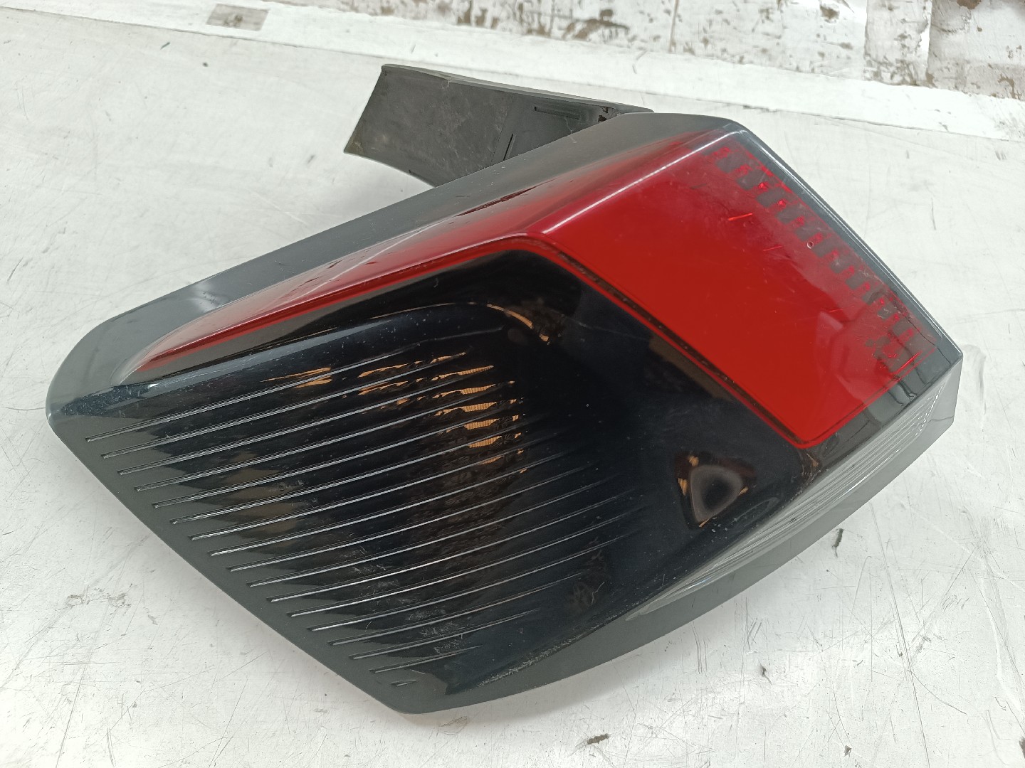Farolim Stop Esquerdo PEUGEOT 3008 SUV (M_) | 16 -  Imagem-4