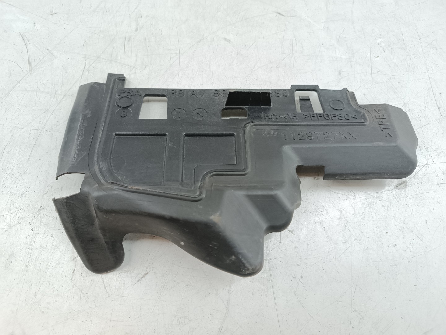 Guia de ar intercooler PEUGEOT 508 II (FB_, FH_, F3_) | 18 - 