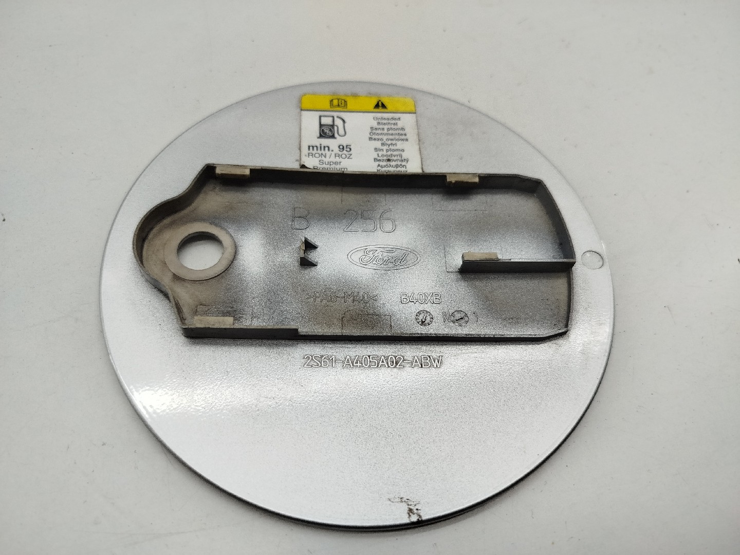 Tampa do Depósito de Combustível FORD FIESTA V (JH_, JD_) | 01 - 14 Imagem-4