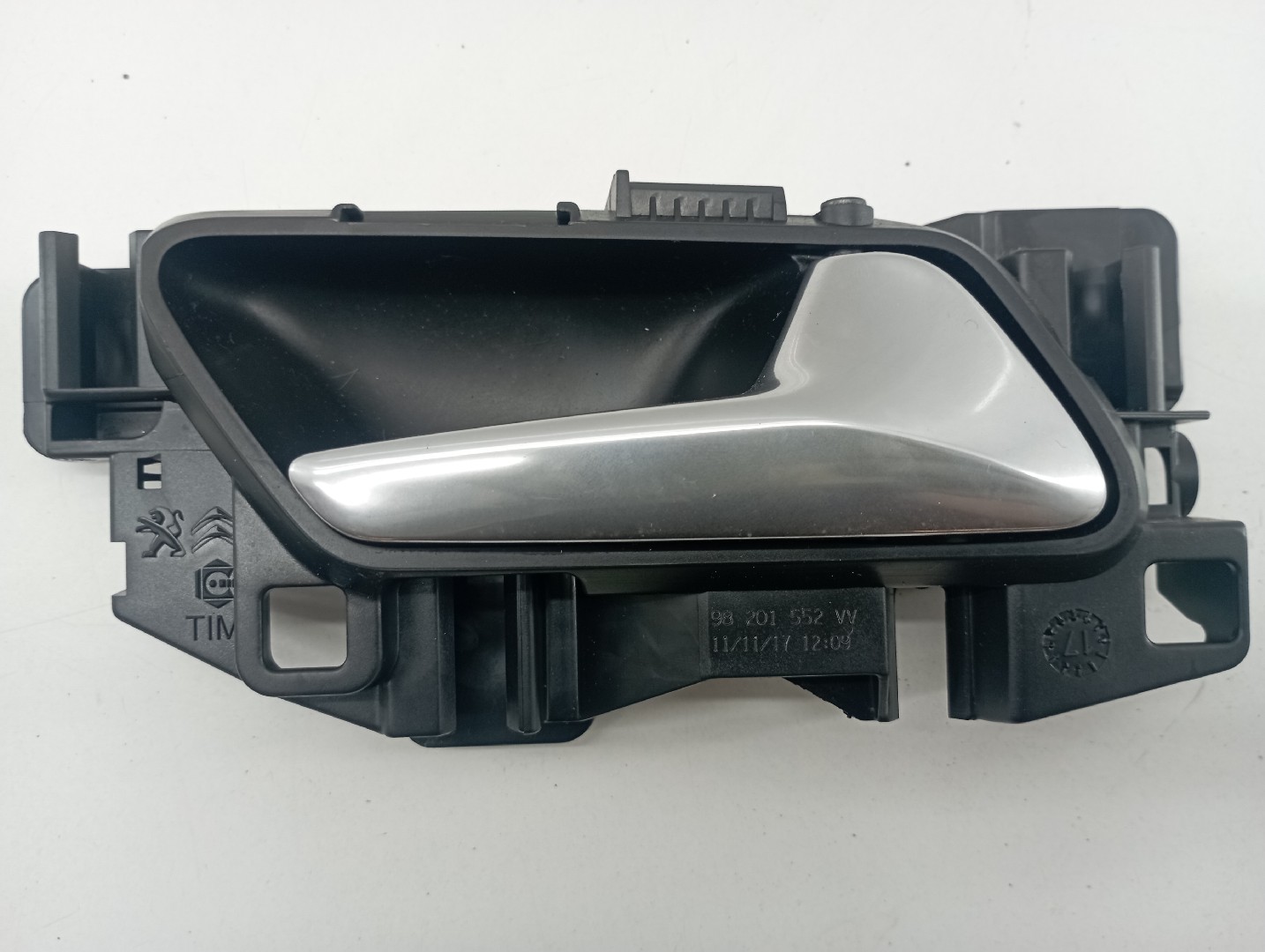 Puxador interior de porta traseira direita PEUGEOT 3008 Veículo multiuso (0U_) | 09 - 17