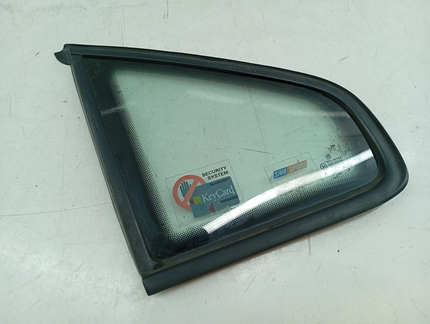 Vidro Painel Tras Esquerdo VOLKSWAGEN PASSAT (3B2) | 96 - 01 Imagem-5