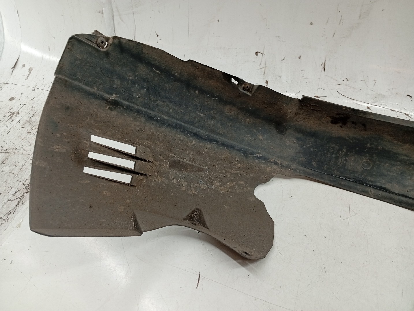 Cava de Roda Frente Esquerda FORD FIESTA V (JH_, JD_) | 01 - 14 Imagem-2