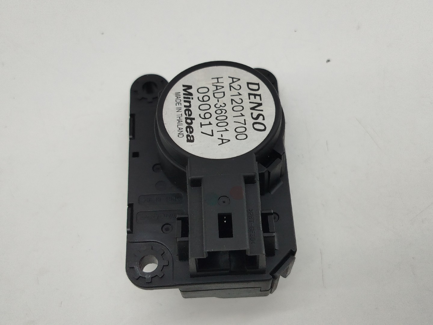 Atuador da Climatizaçao / Sofagem  PEUGEOT 3008 SUV (M_) | 16 -  Imagem-4