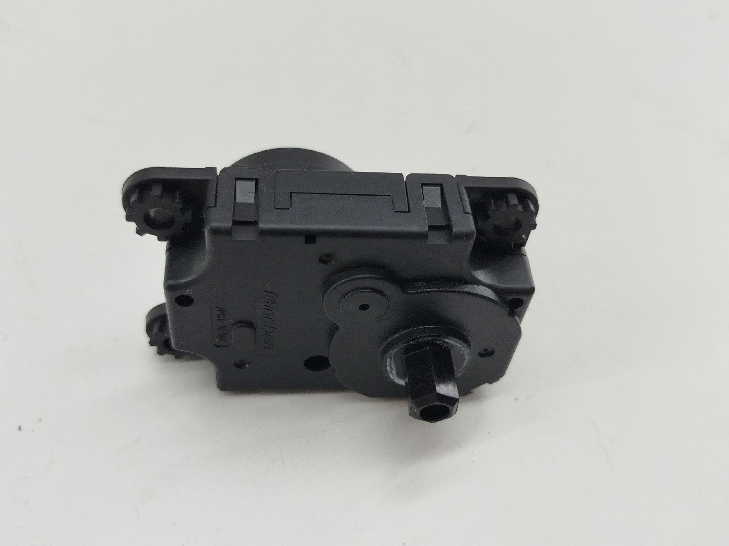 Atuador da Climatizaçao / Sofagem  PEUGEOT 3008 SUV (M_) | 16 -  Imagem-4