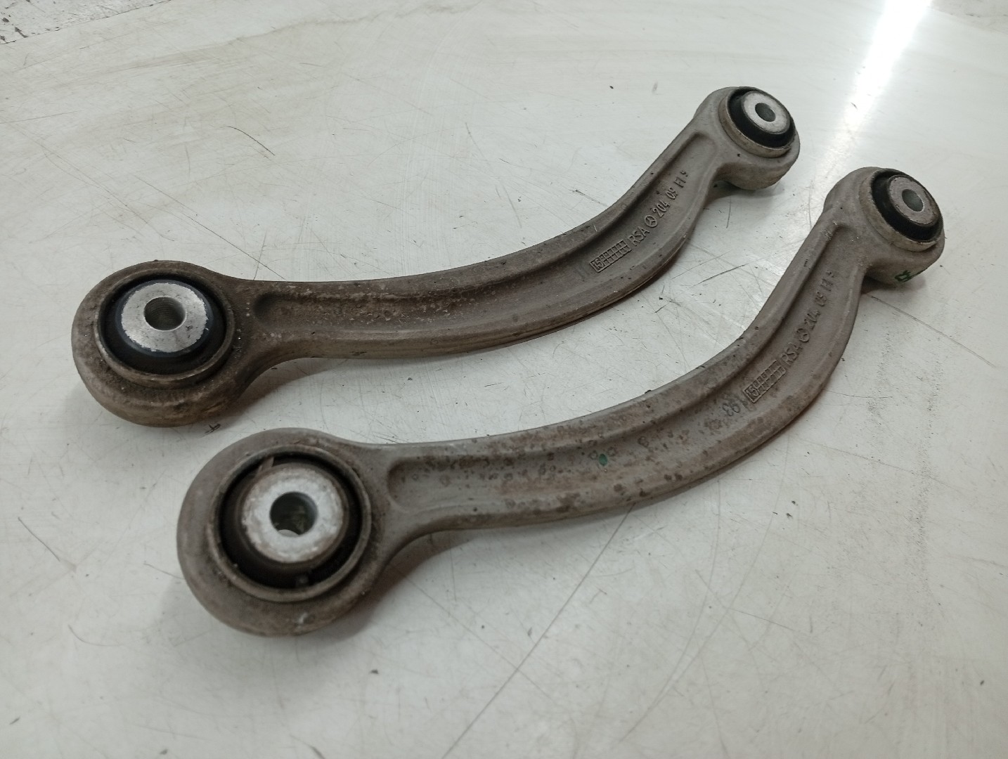 Braços de suspensão traseiros esquerdo / direito MERCEDES-BENZ C-CLASS (W205) | 13 -  Imagem-2