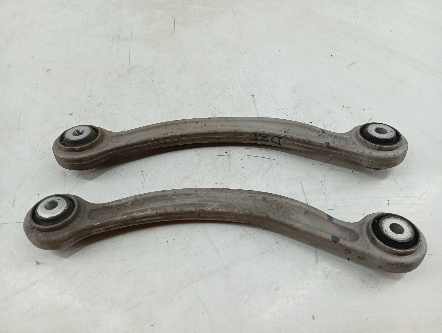 Braços de suspensão traseiros esquerdo / direito MERCEDES-BENZ C-CLASS (W205) | 13 -  Imagem-3