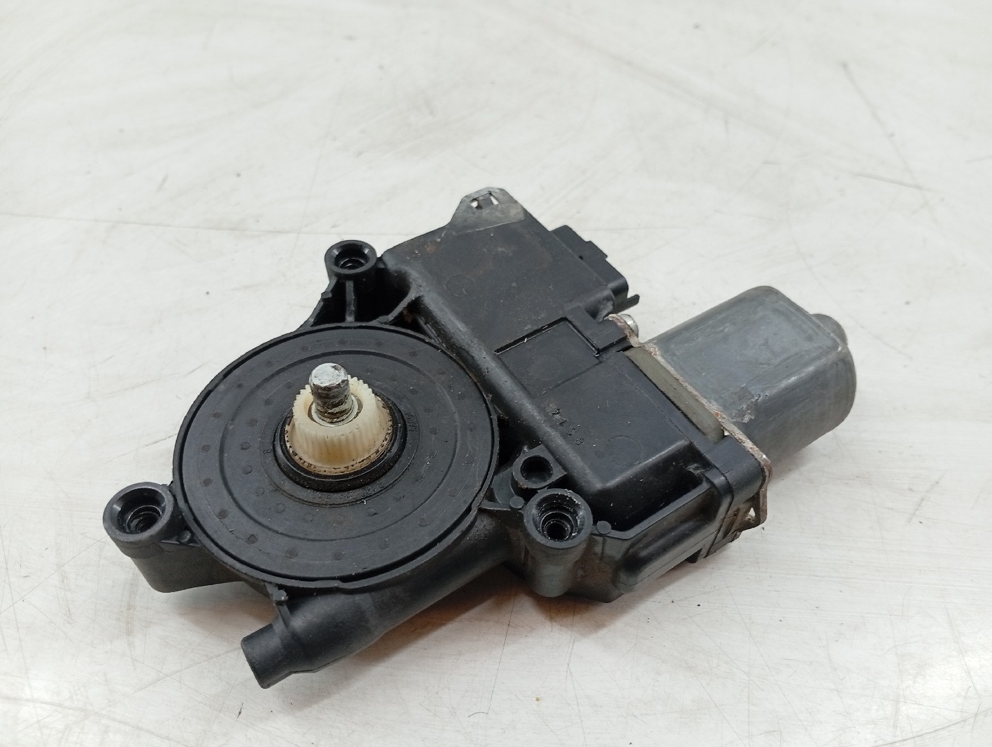 Motor de vidro traseiro direito PEUGEOT 508 SW I (8E_) | 10 - 18 Imagem-3