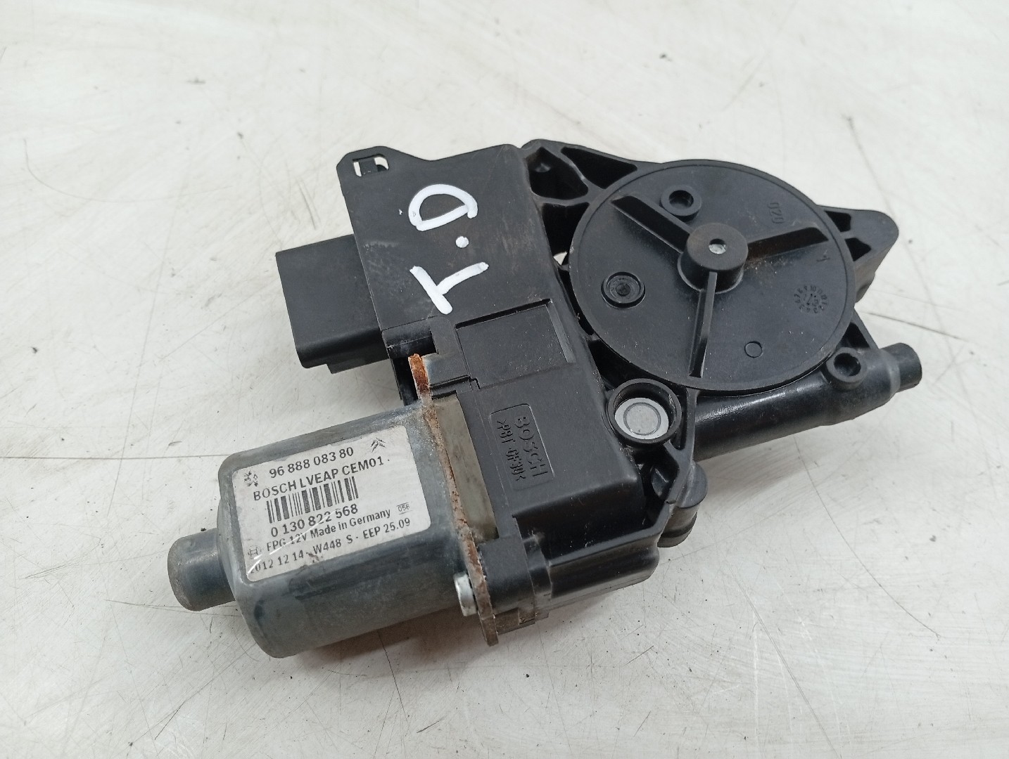 Motor de vidro traseiro direito PEUGEOT 508 SW I (8E_) | 10 - 18