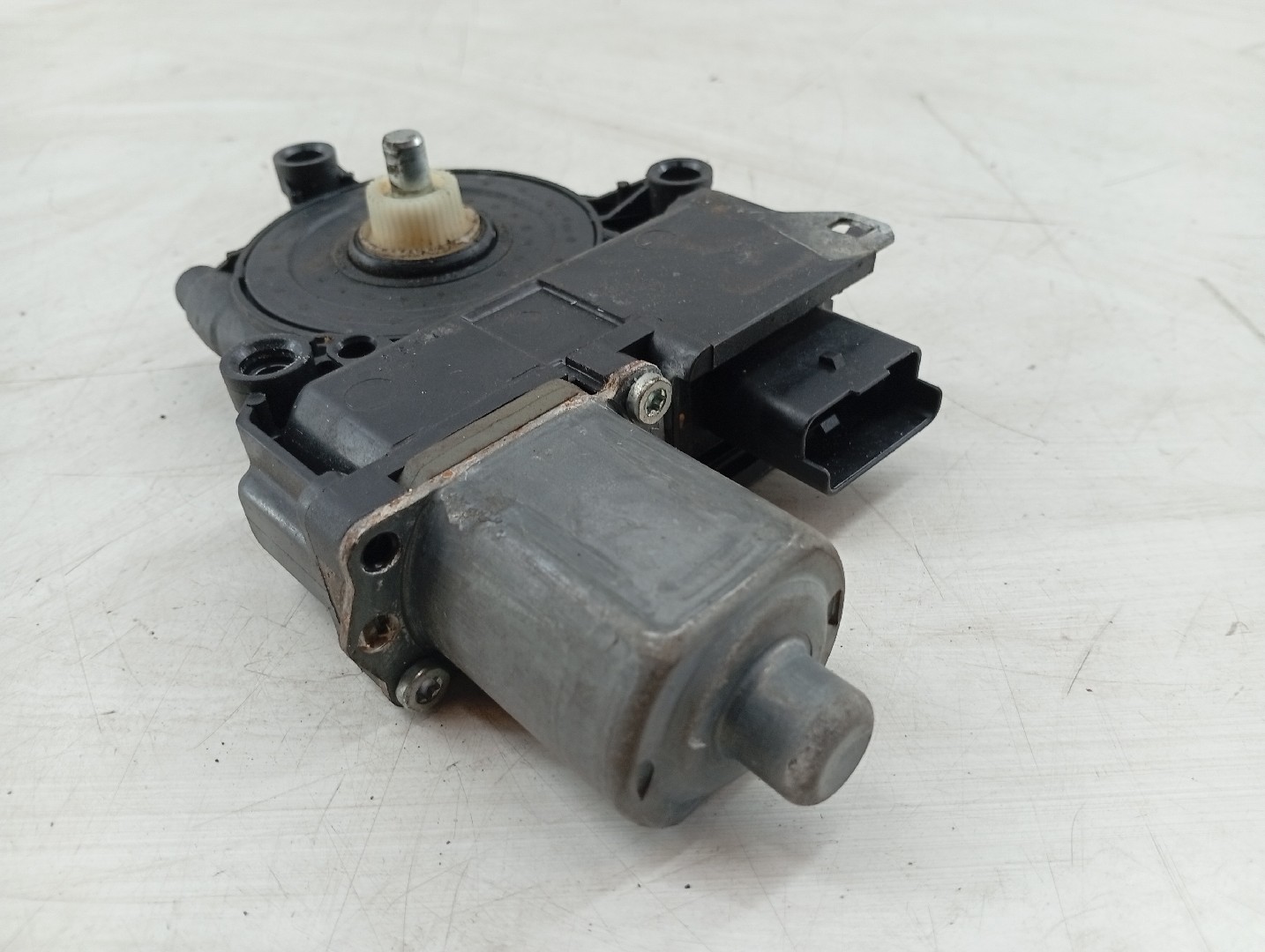 Motor de vidro traseiro direito PEUGEOT 508 SW I (8E_) | 10 - 18 Imagem-4