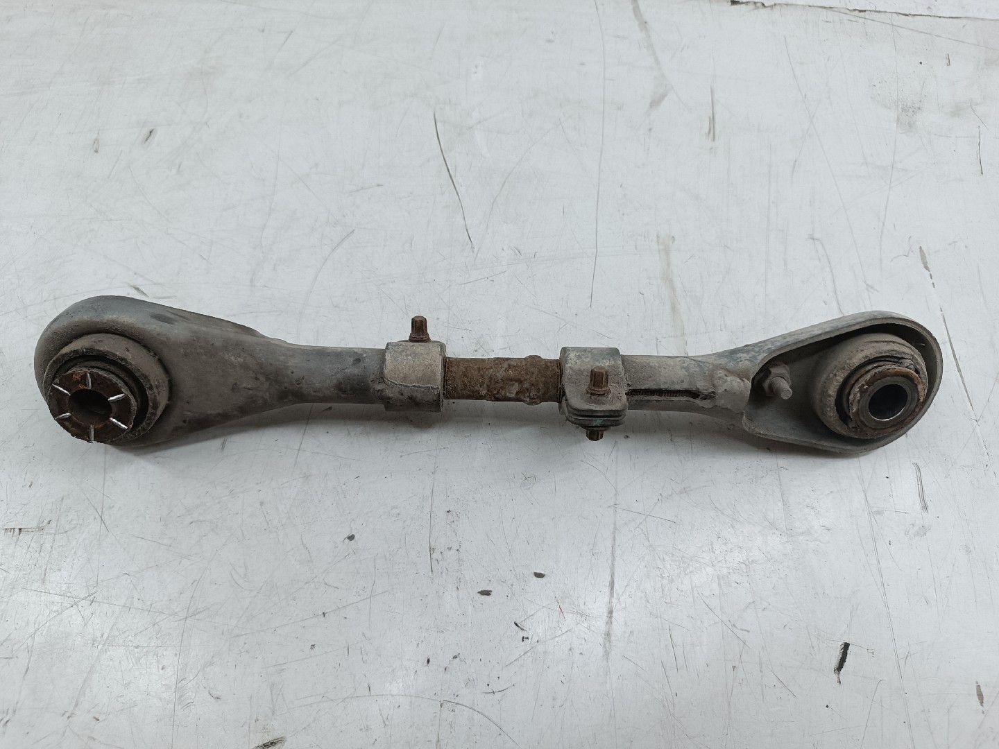 Braço de Suspensão traseiro direito CITROEN DS5 | 11 - 15