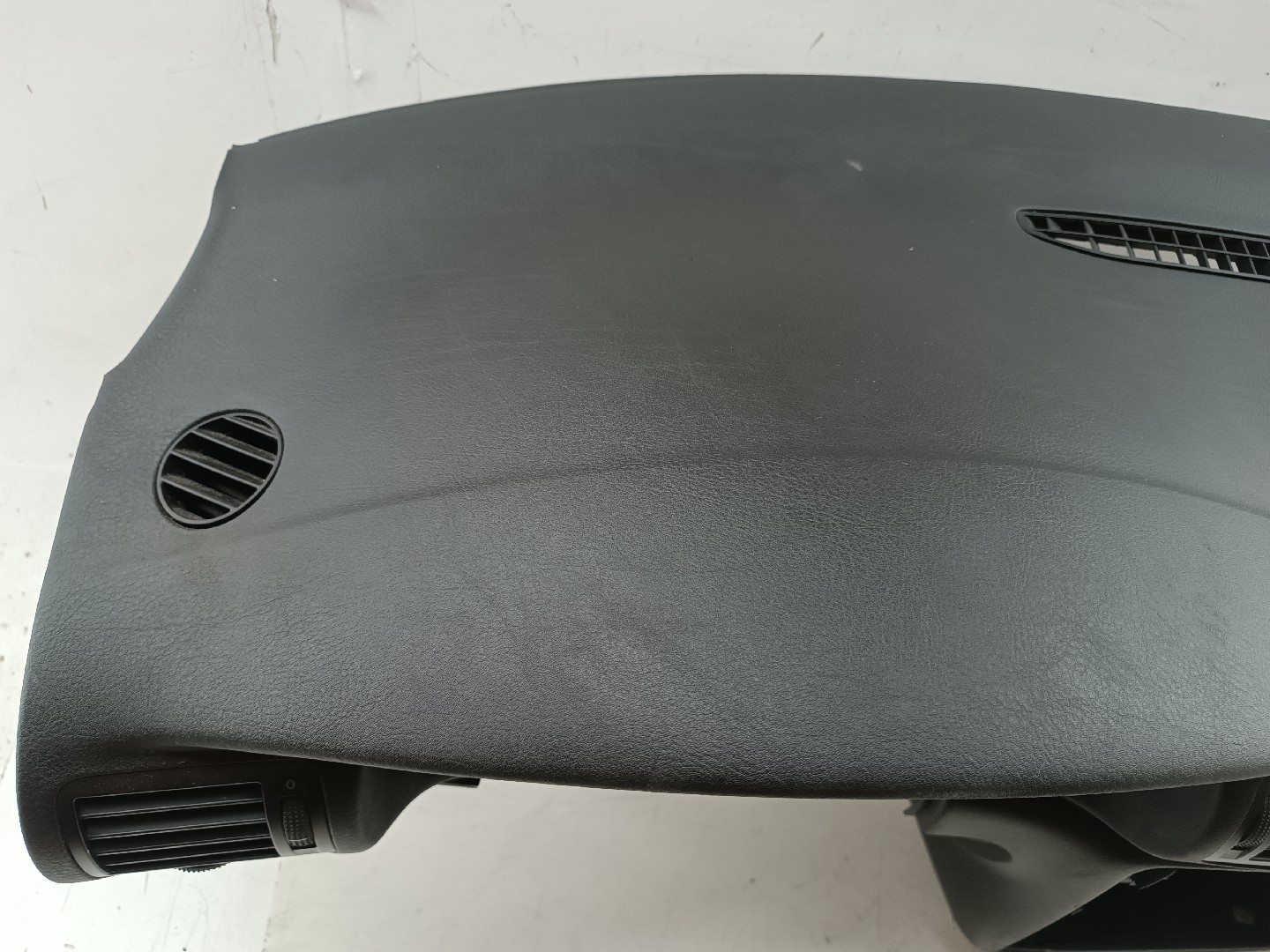 Tablier VOLKSWAGEN PASSAT (3B2) | 96 - 01 Imagem-1