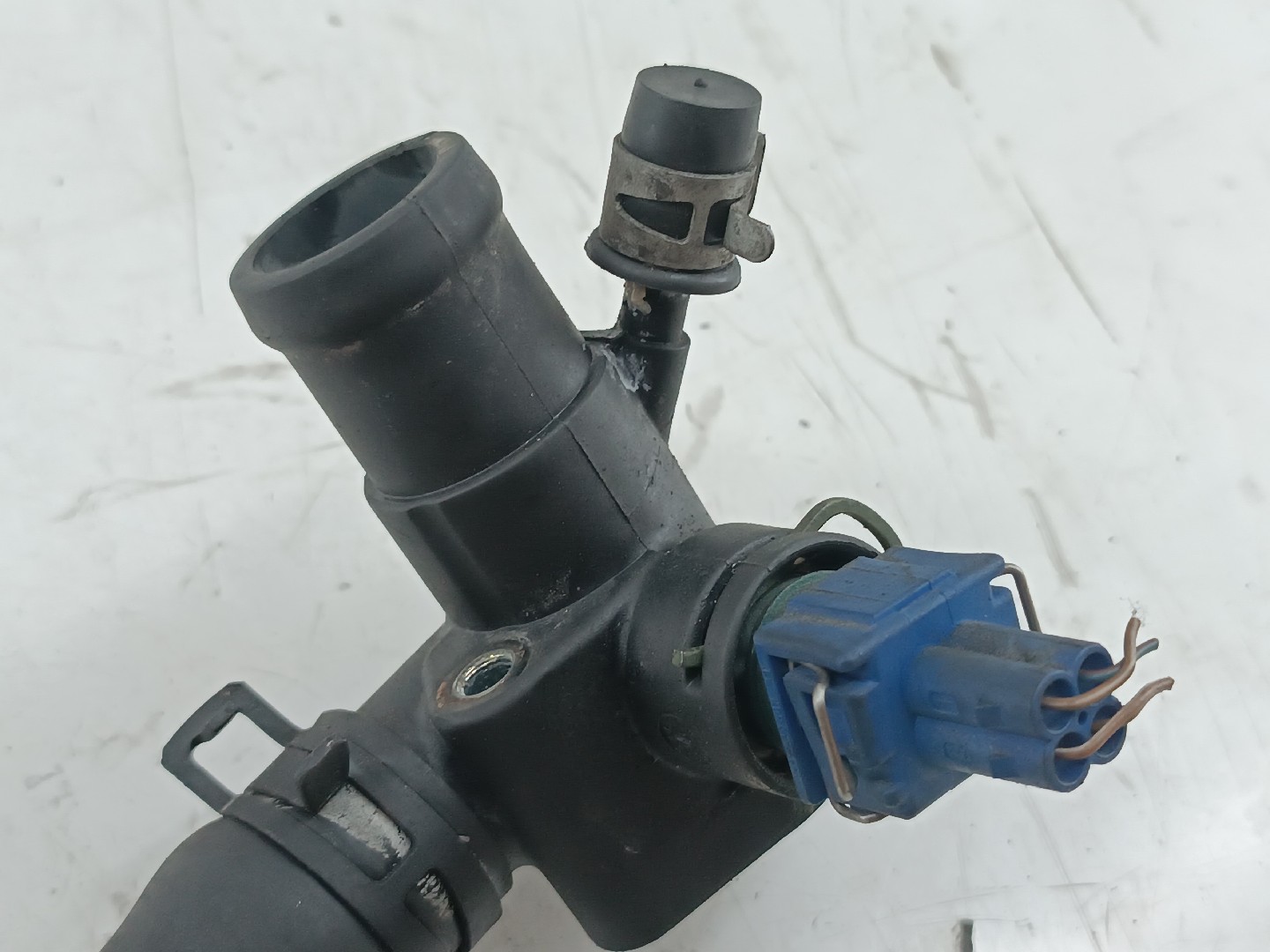 Carcaça de termostato VOLKSWAGEN PASSAT (3B2) | 96 - 01 Imagem-2