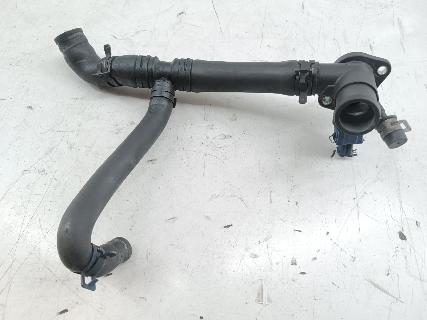 Carcaça de termostato VOLKSWAGEN PASSAT (3B2) | 96 - 01