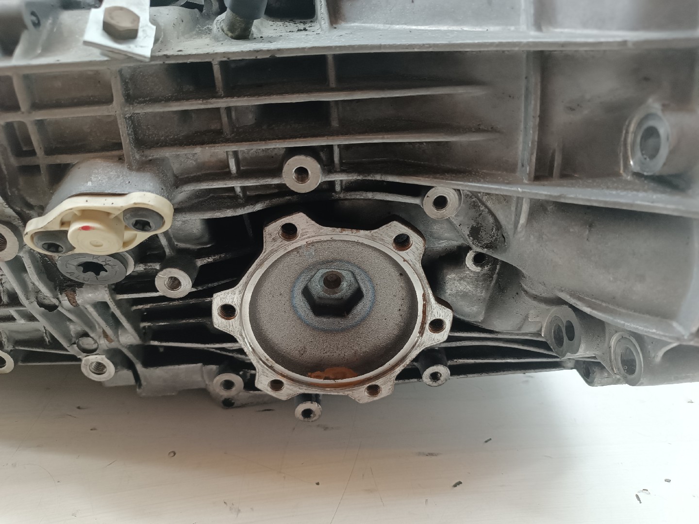 Caixa de Velocidades Manual VOLKSWAGEN PASSAT (3B2) | 96 - 01 Imagem-3