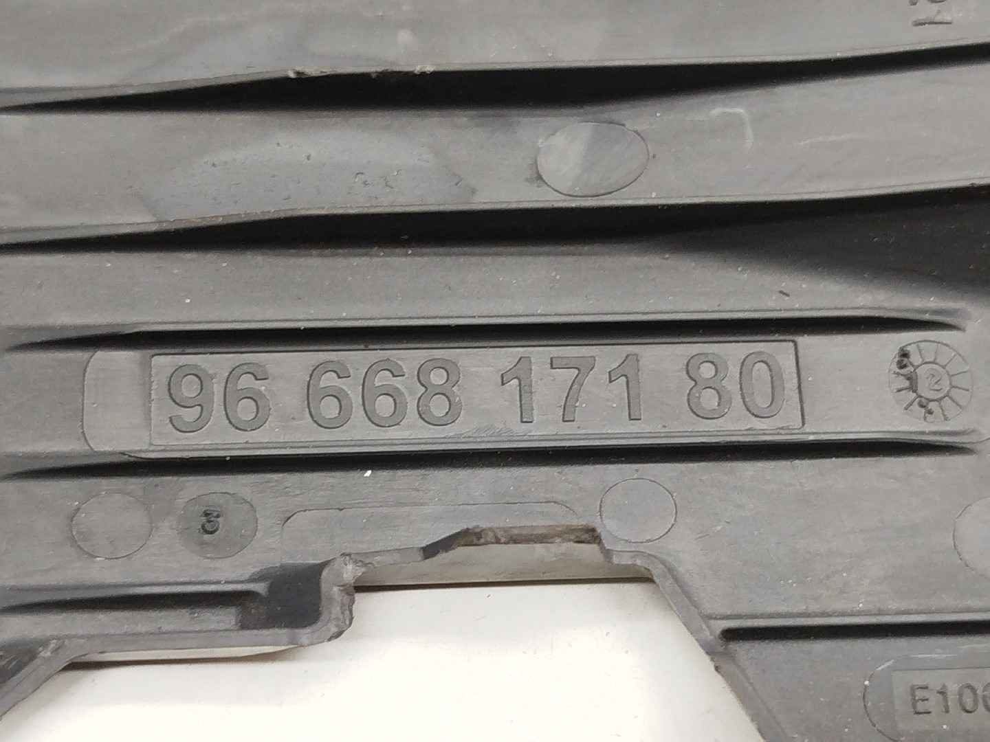 Tampa de caixa de fusiveis CITROEN DS5 | 11 - 15 Imagem-4