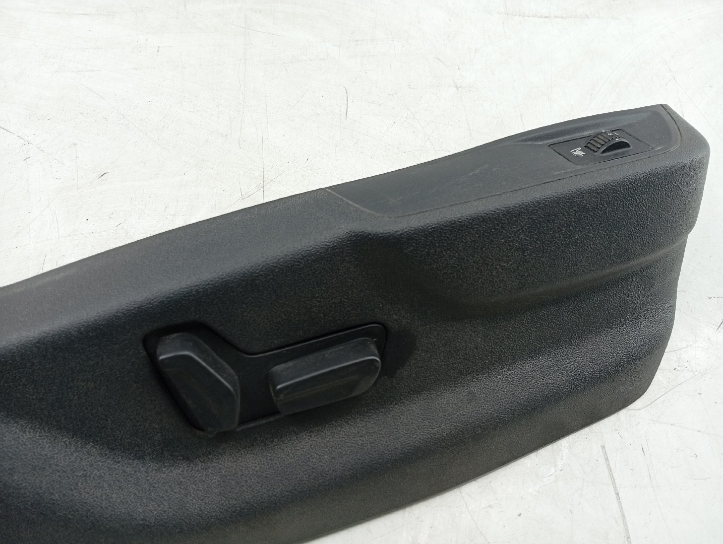 Interruptor Banco Direito CITROEN DS5 | 11 - 15 Imagem-1