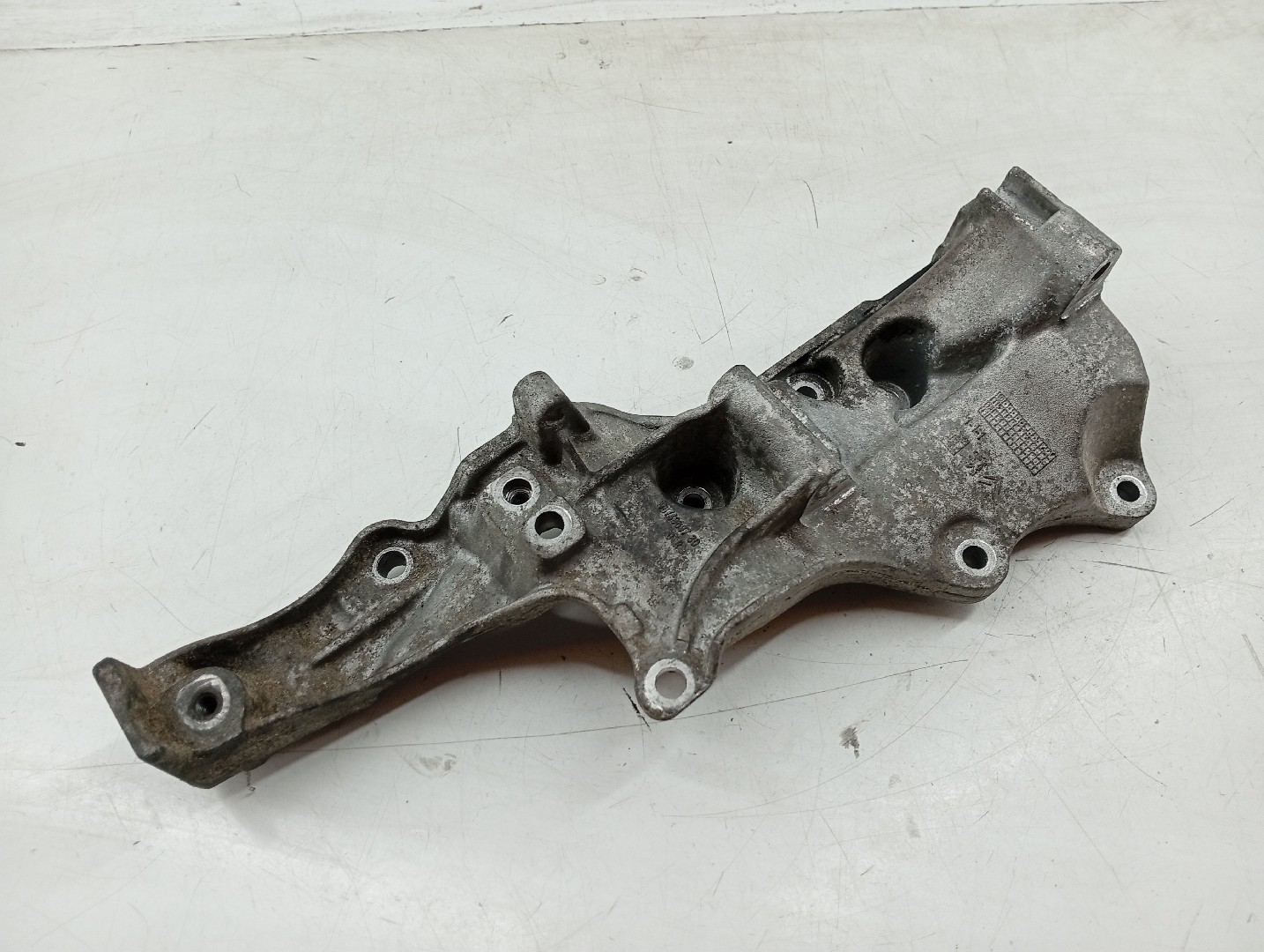 Suporte De Alternador CITROEN DS5 | 11 - 15