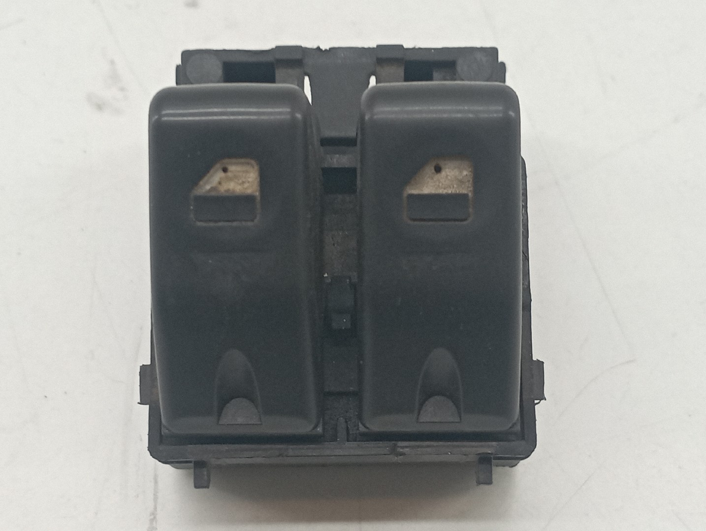 Comutador de vidro frente esquerdo FIAT STRADA Pick-up (178_) | 98 - 