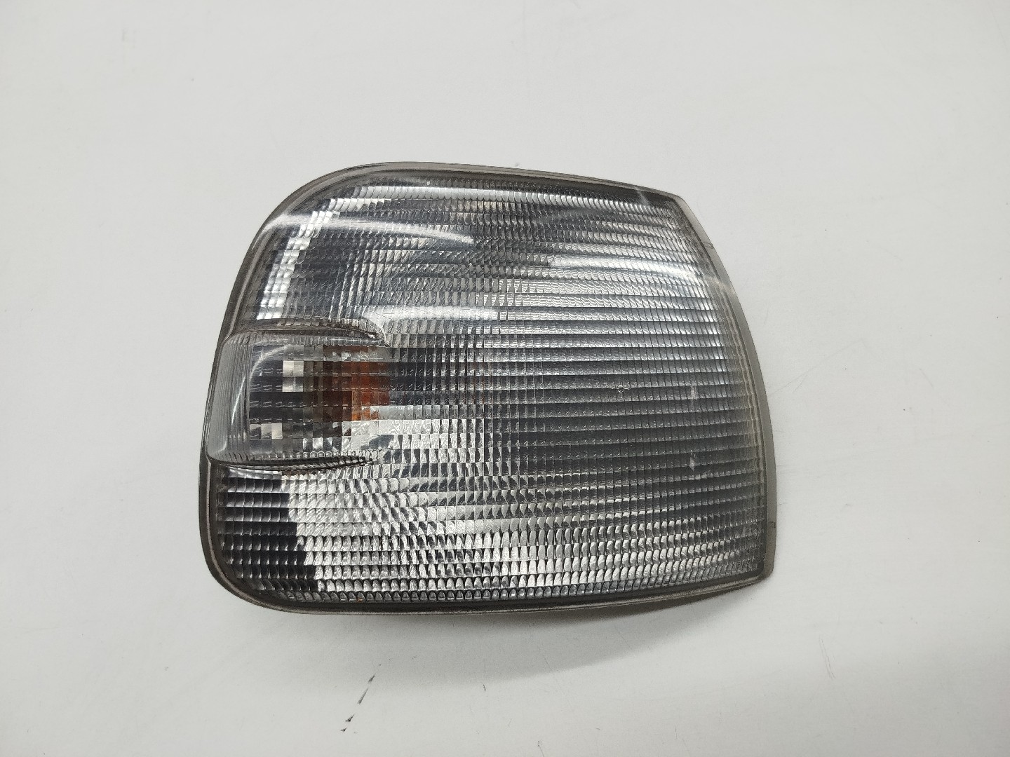 Farolim de Pisca Frente Direito VOLKSWAGEN TRANSPORTER T4 Camião de plataforma/chassis (70E, 70L, 70M, 7DE, 7DL, 7D, | 90 - 03