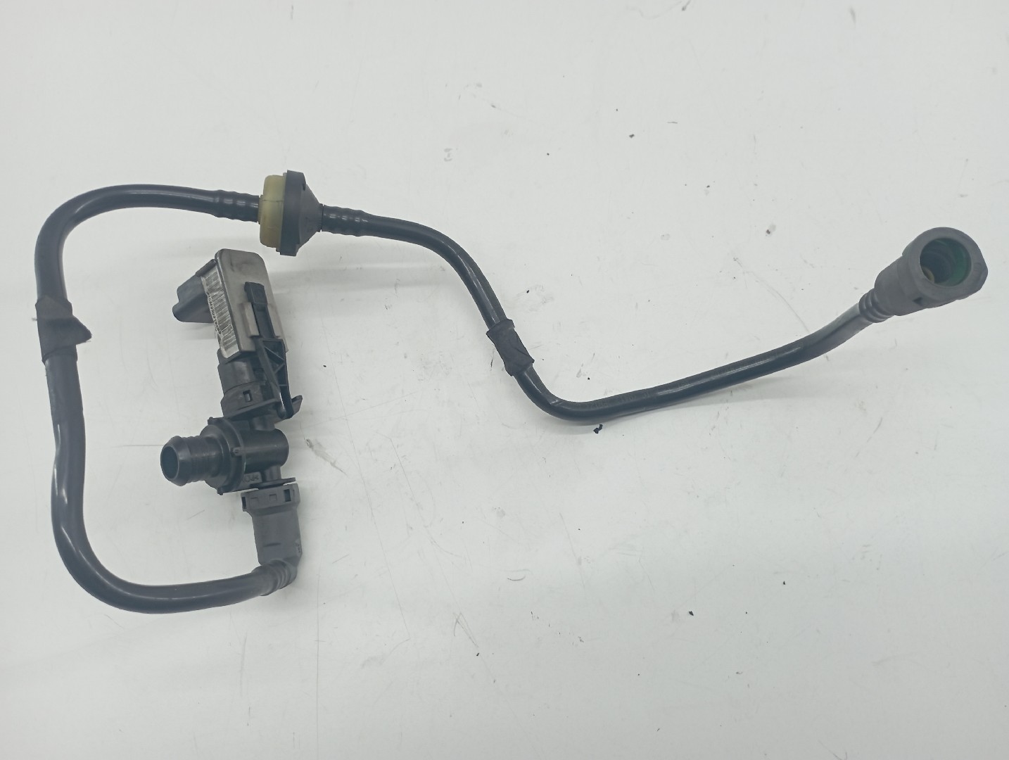 Tubo flexível de respiro PEUGEOT 508 SW I (8E_) | 10 - 18