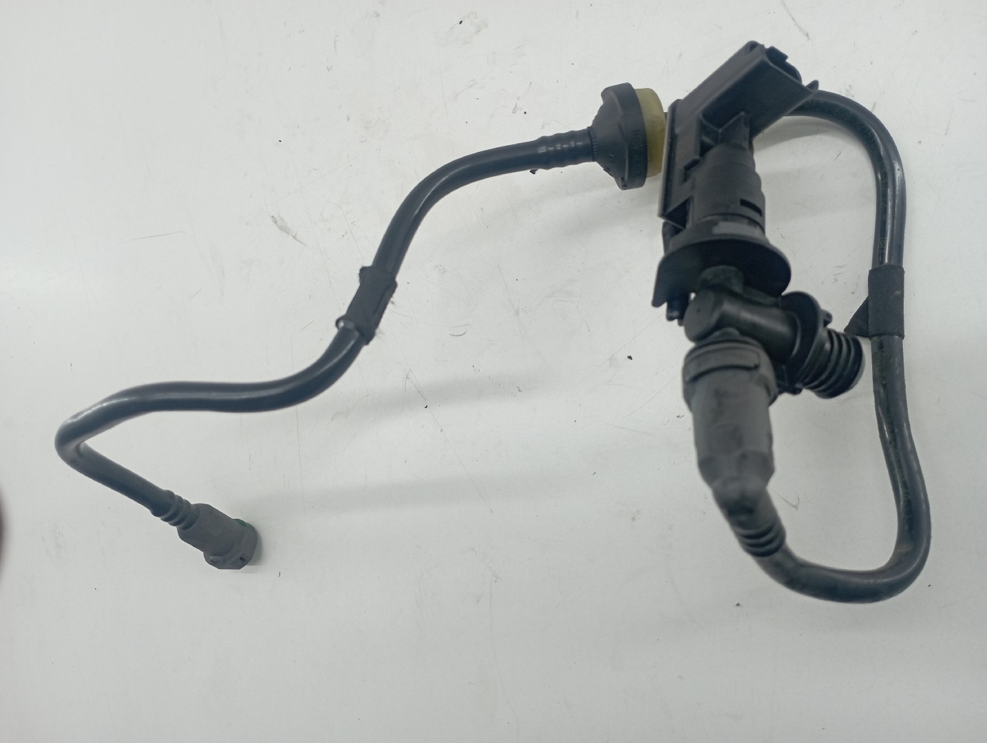 Tubo flexível de respiro PEUGEOT 508 SW I (8E_) | 10 - 18 Imagem-2