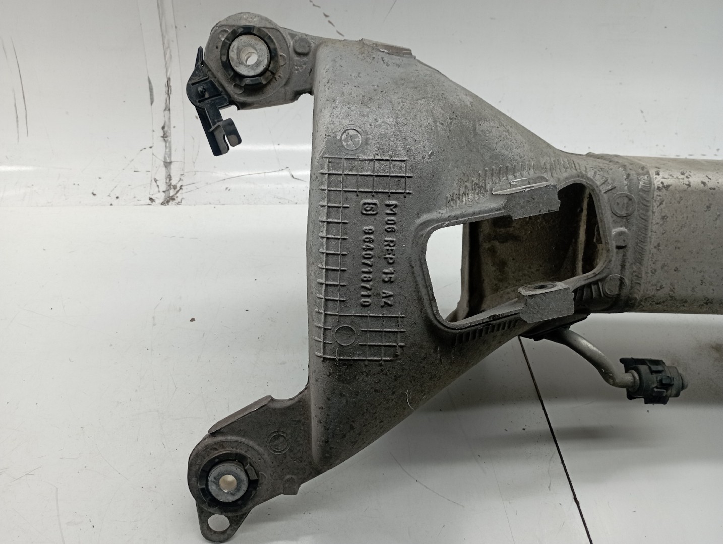 Charrió Traseiro PEUGEOT 508 SW I (8E_) | 10 - 18 Imagem-3