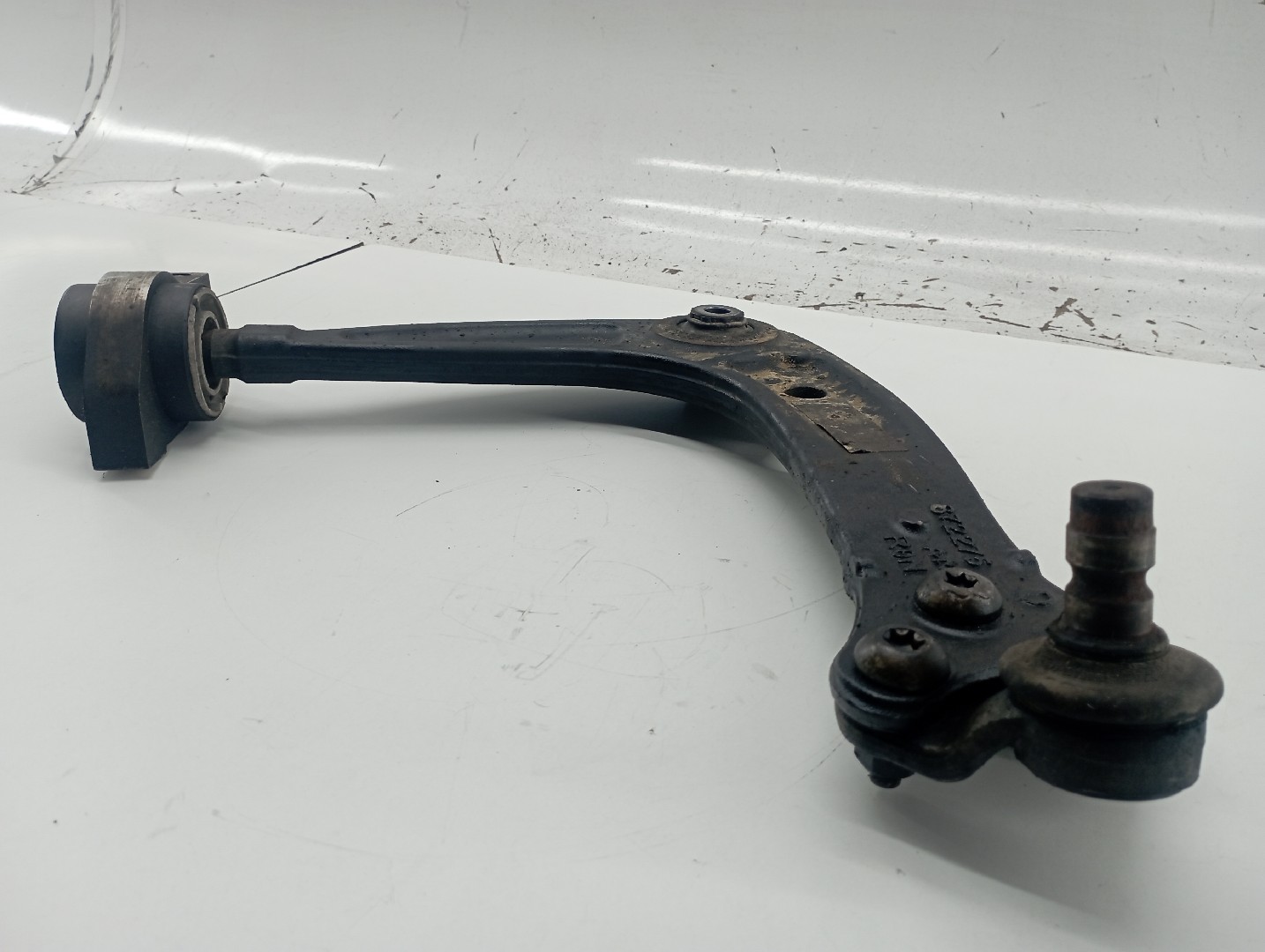 Braço de suspensão frente direito PEUGEOT 508 SW I (8E_) | 10 - 18 Imagem-3