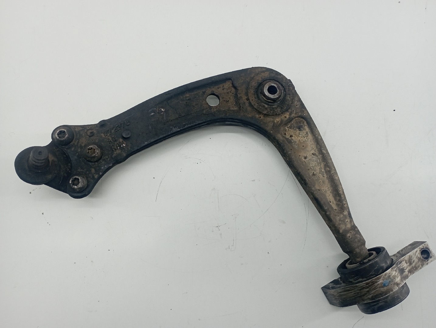 Braço de suspensão frente esquerdo PEUGEOT 508 SW I (8E_) | 10 - 18