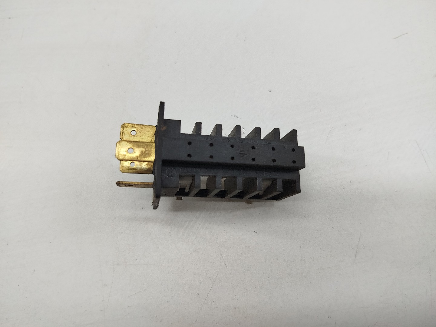 Distribuidor VOLKSWAGEN TRANSPORTER T4 Camião de plataforma/chassis (70E, 70L, 70M, 7DE, 7DL, 7D, | 90 - 03 Imagem-2