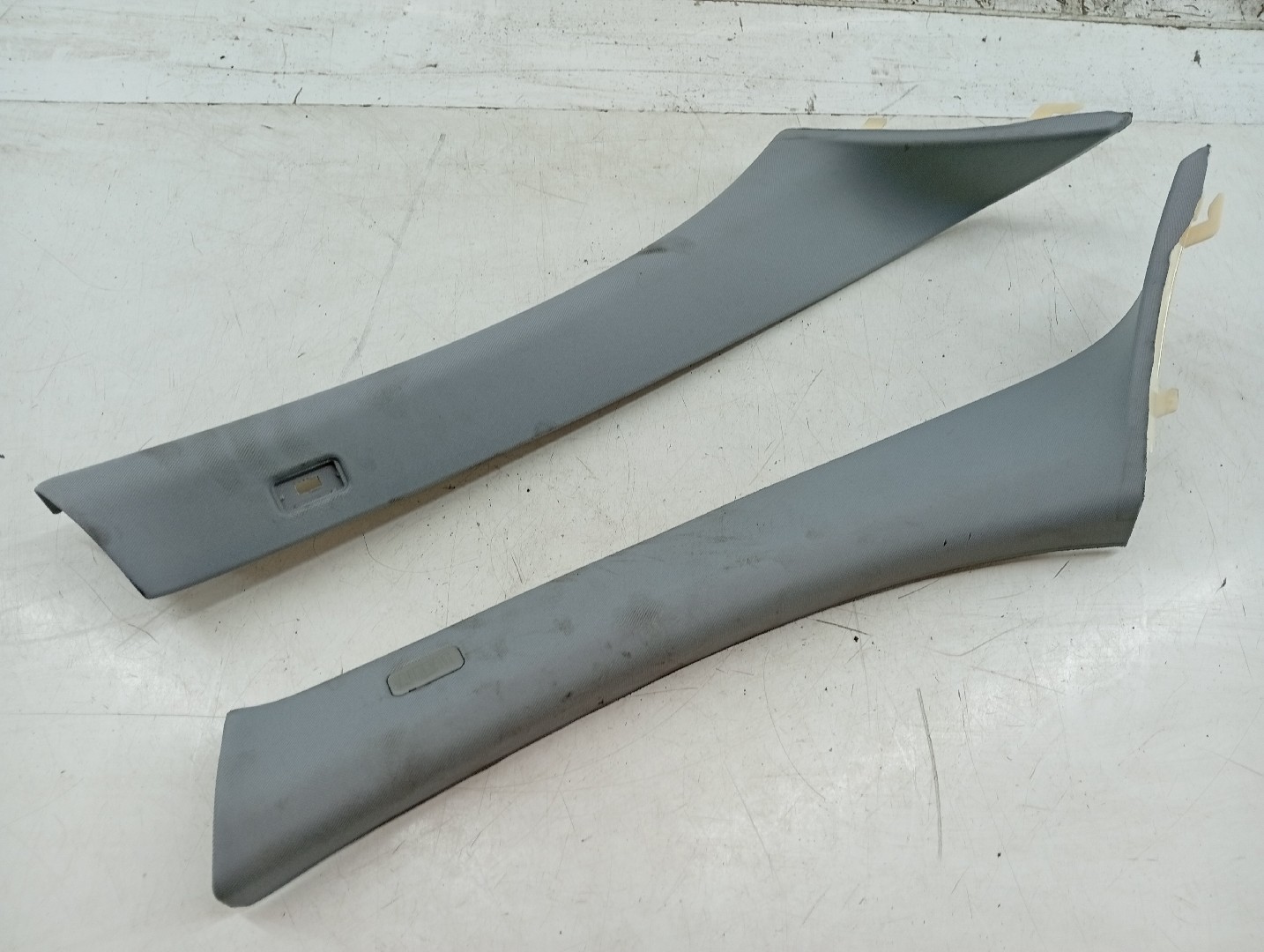 Moldura de pilar A BMW 1 (E87) | 03 - 13
