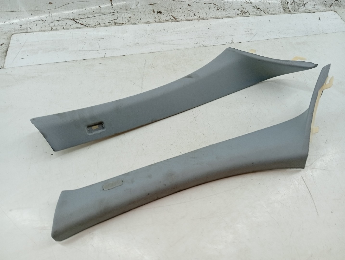 Moldura de pilar A BMW 1 (E87) | 03 - 13 Imagem-5
