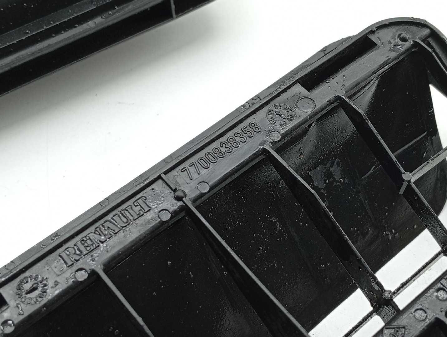 Painel de Ventilação da Carroceria RENAULT MEGANE II três volumes (LM0/1_) | 03 -  Imagem-3