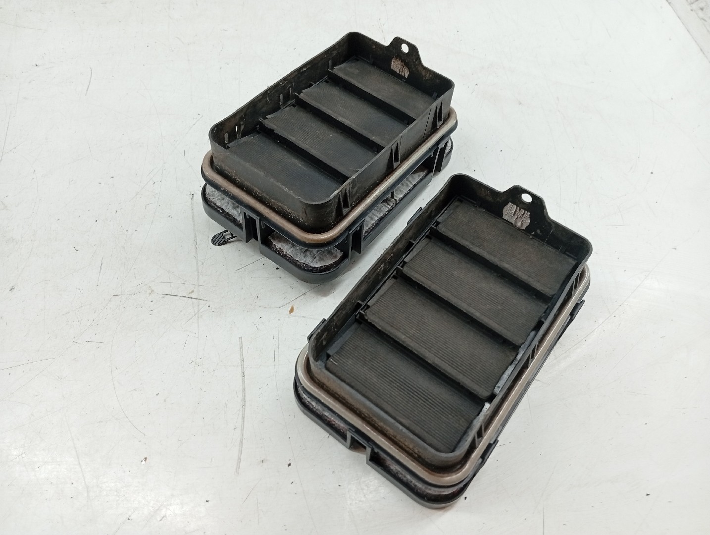 Painel de Ventilação da Carroceria BMW 1 (E87) | 03 - 13 Imagem-3