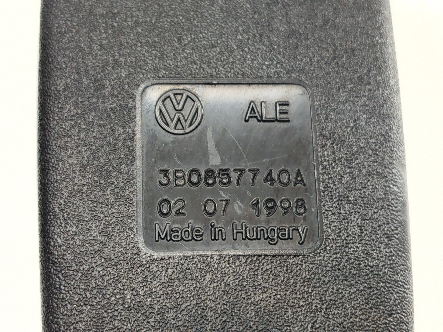 Encaixe cinto traseiro VOLKSWAGEN PASSAT (3B2) | 96 - 01 Imagem-1