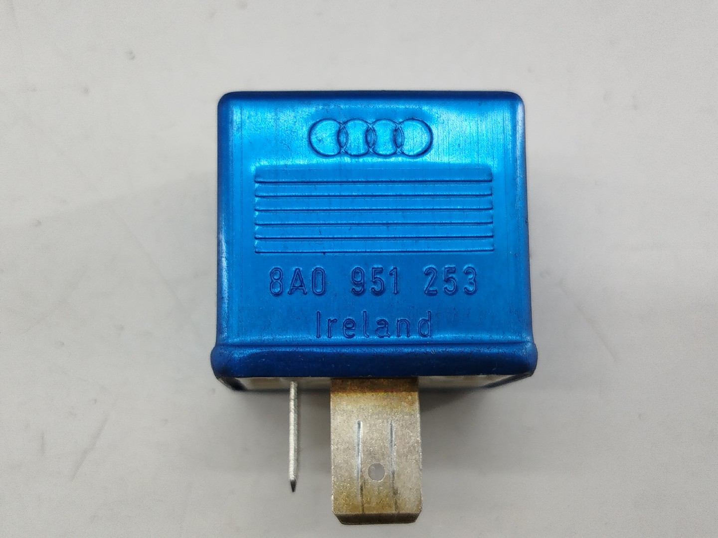 Relé de bomba de combustível VOLKSWAGEN PASSAT (3B2) | 96 - 01 Imagem-1