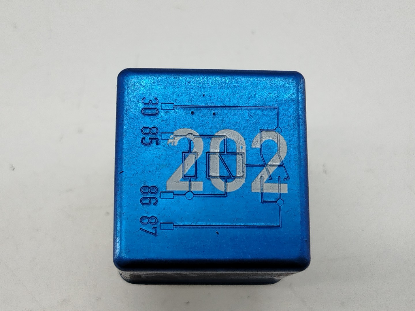 Relé de bomba de combustível VOLKSWAGEN PASSAT (3B2) | 96 - 01