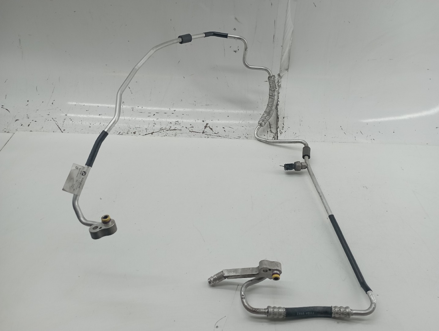 Tubo de Ar condicionado BMW 1 (E87) | 03 - 13 Imagem-3