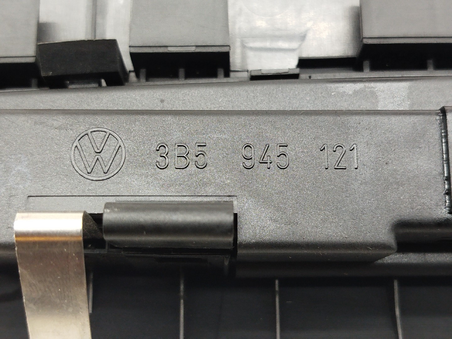 3º Stop VOLKSWAGEN PASSAT (3B2) | 96 - 01 Imagem-4