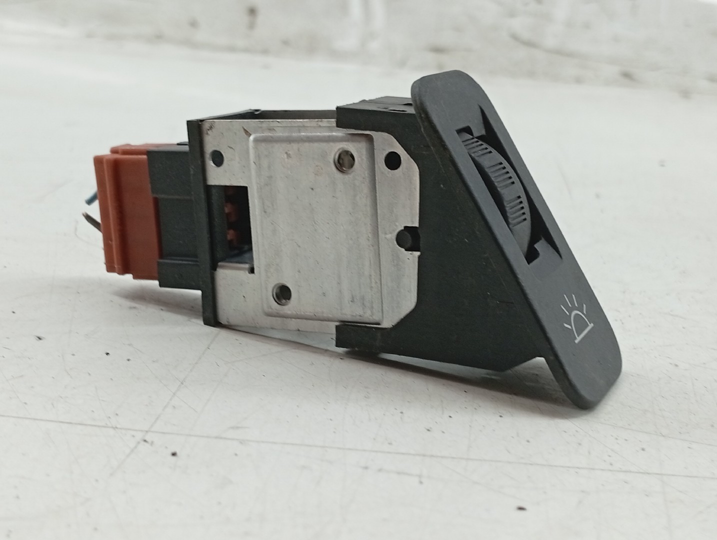 Regulador de luzes PEUGEOT 206 CC (2D) | 00 - 08 Imagem-1