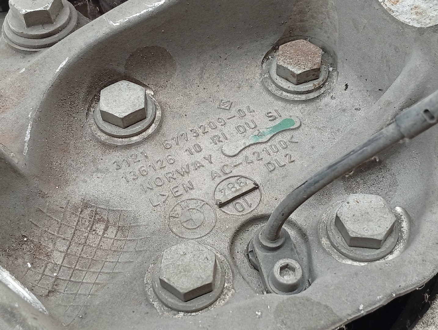 Manga de Eixo Frente Esquerda BMW 1 (E87) | 03 - 13 Imagem-1