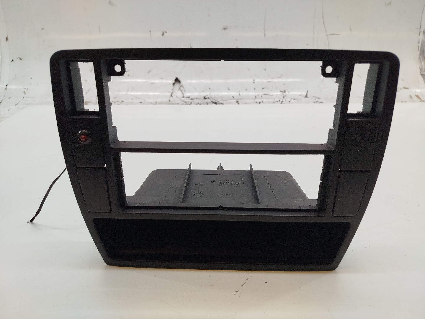 Moldura de consola central VOLKSWAGEN PASSAT (3B2) | 96 - 01 Imagem-8