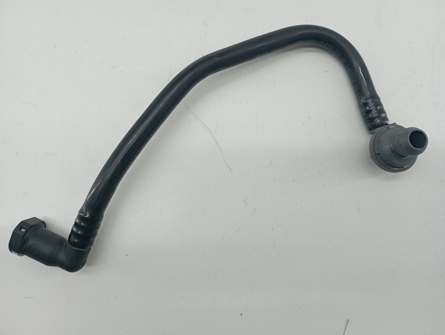 Tubo flexível de respiro BMW 1 (E87) | 03 - 13