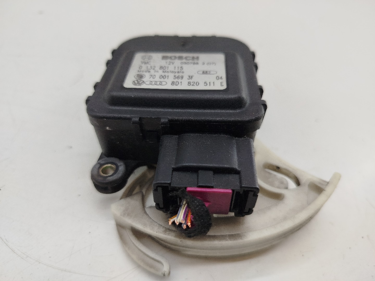 Atuador da Climatizaçao / Sofagem  VOLKSWAGEN PASSAT (3B2) | 96 - 01 Imagem-4